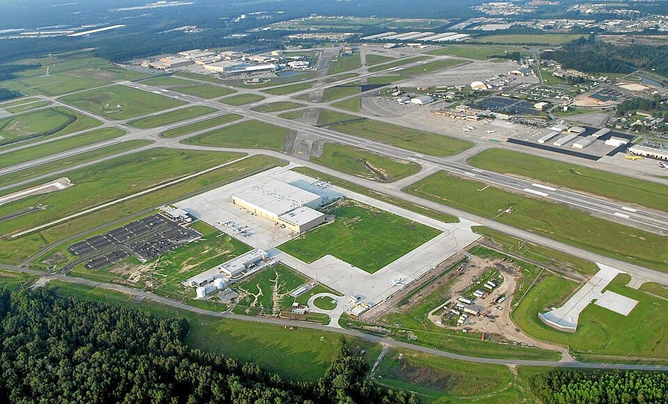 Savannah Hilton Head International Airport — airport photograph