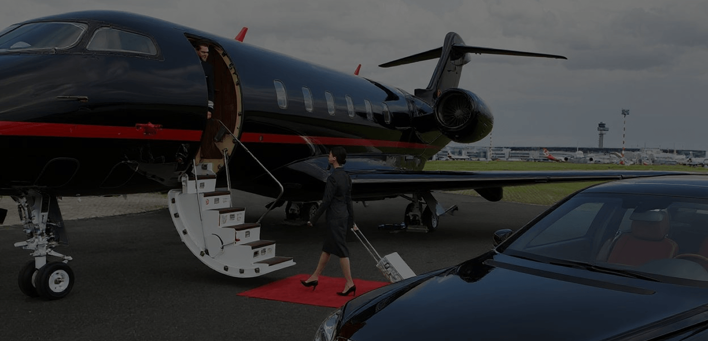 Genius Limo luxury black car and limousine service