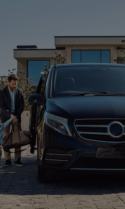 Genius Limo luxury black car and limousine service