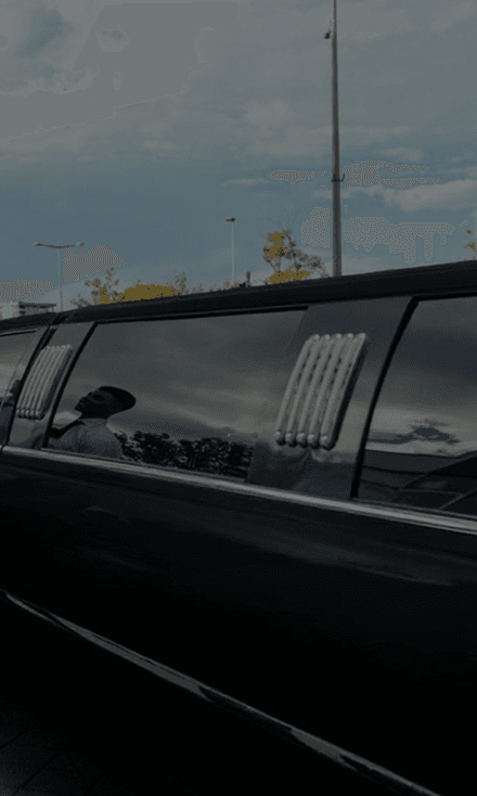 Genius Limo luxury black car and limousine service