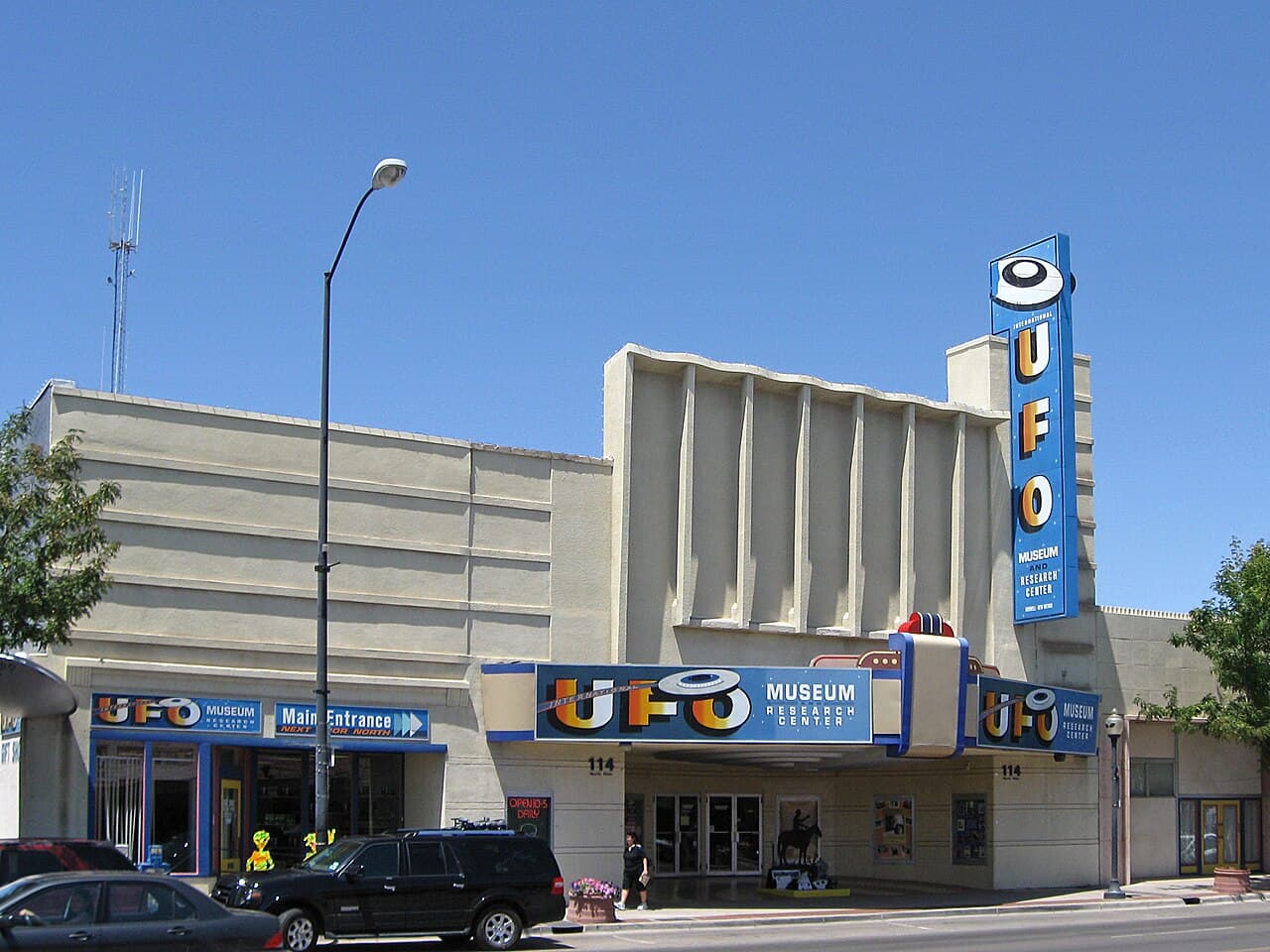 Roswell Museums, New Mexico — destination view