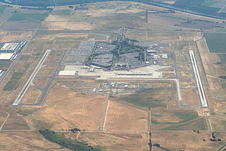 Sacramento International Airport — airport photograph