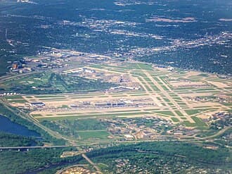 Minneapolis–Saint Paul International Airport / Wold–Chamberlain Field — airport photograph