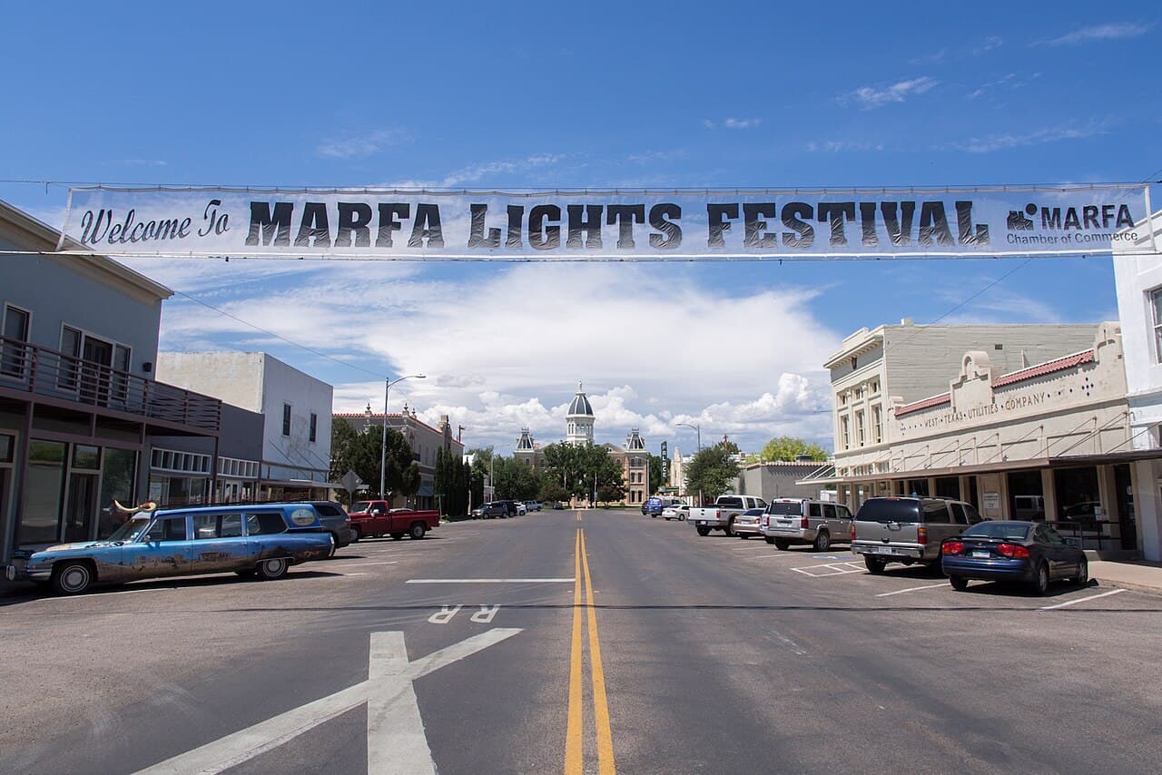 Marfa, Texas — destination view