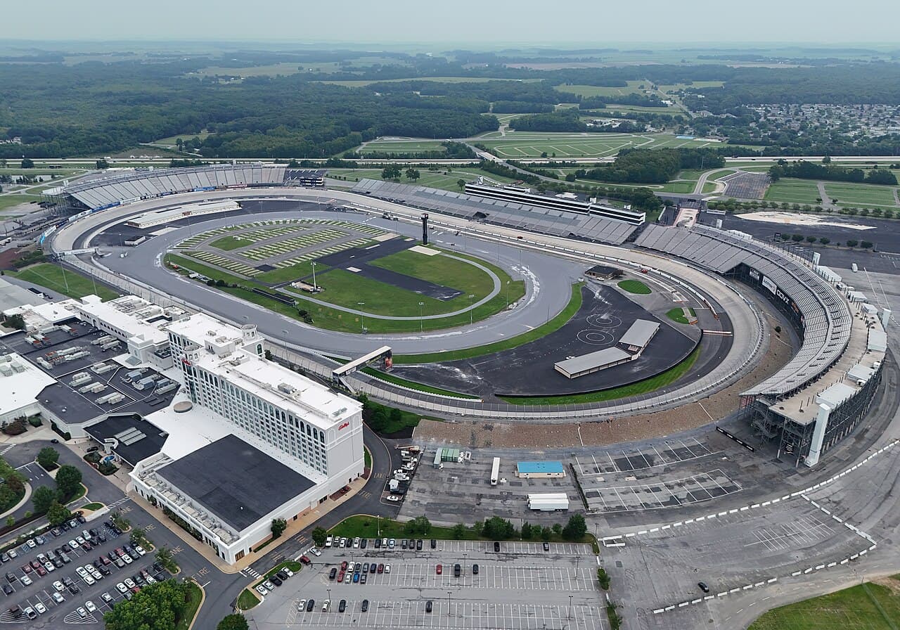 Dover Motor Speedway, Delaware — destination view