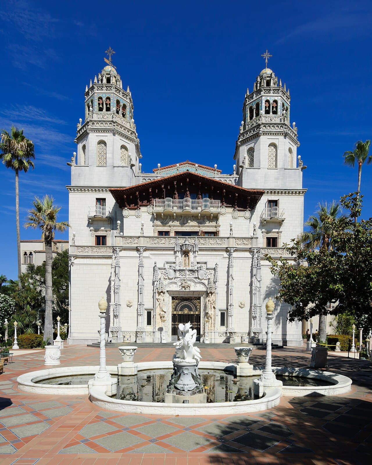 Hearst Castle, California — destination view