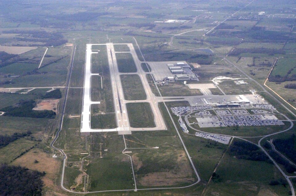 Northwest Arkansas National Airport — airport photograph