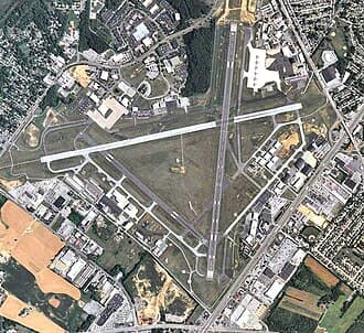 Wilmington Airport — airport photograph