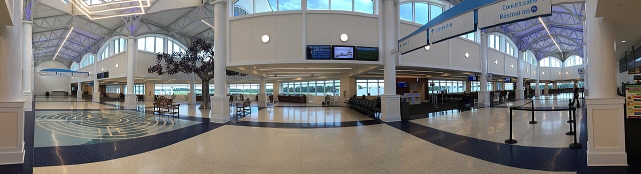 Airport facilities at Wilmington International Airport (ILM)