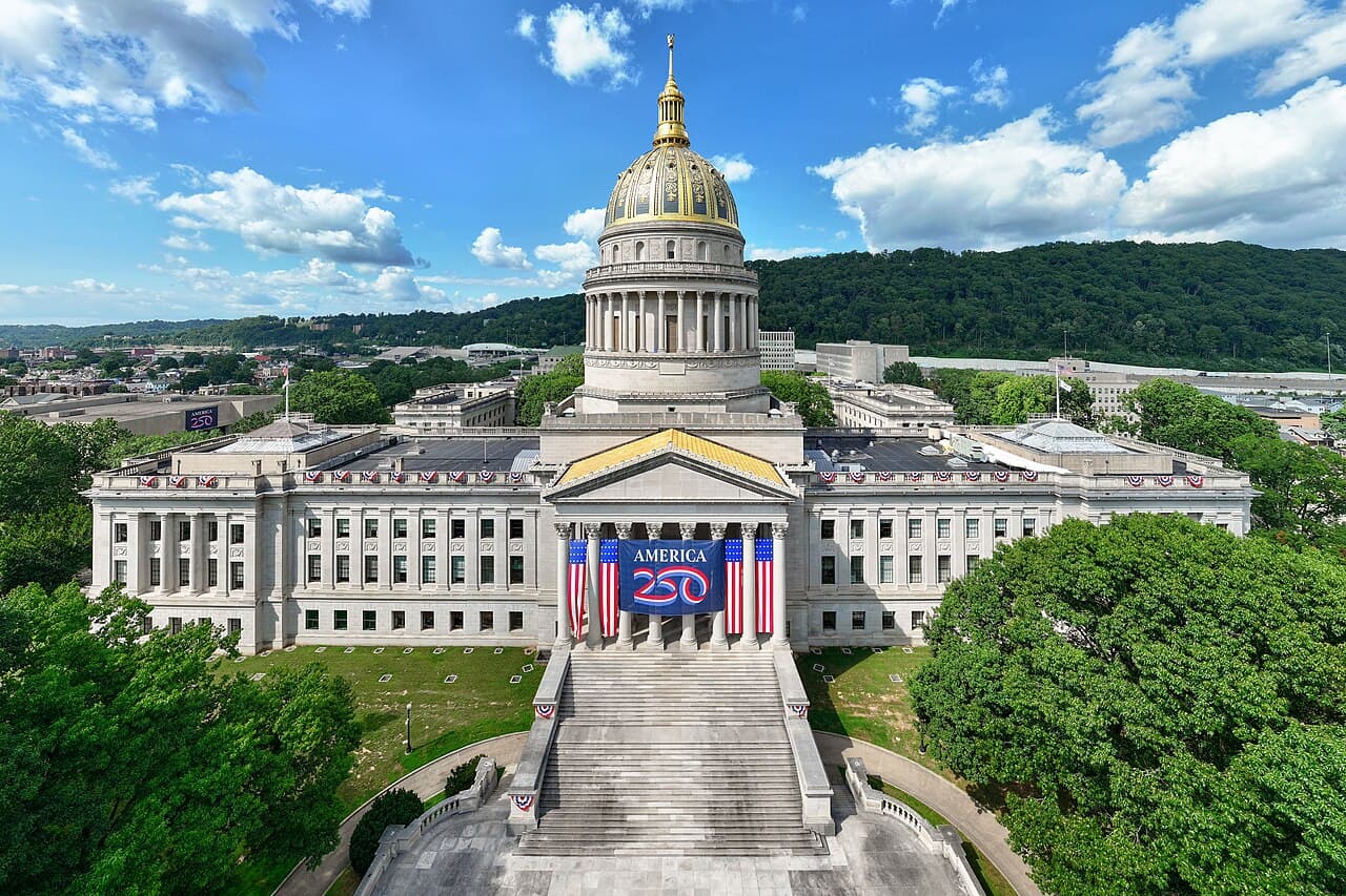 West Virginia State Capitol, West Virginia — destination view