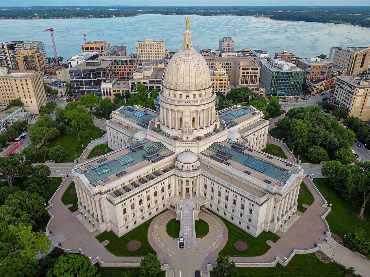 Madison & Capitol Square, Wisconsin — destination view