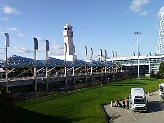 Cleveland Hopkins International Airport — airport photograph