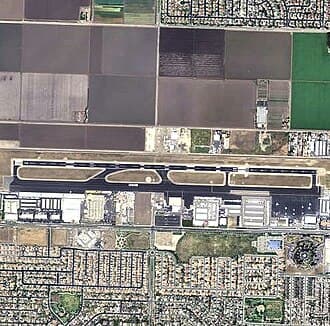 Oxnard Airport — airport photograph