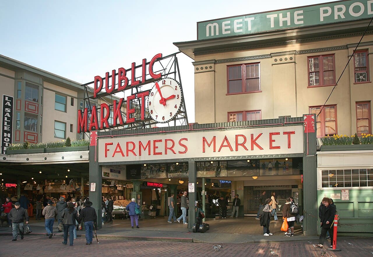 Seattle Pike Place Market, Washington — destination view