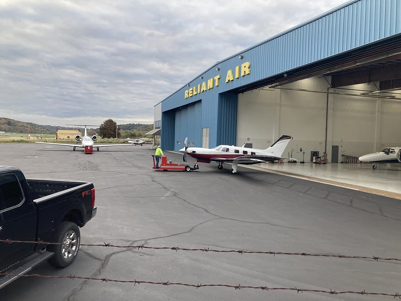 Airport facilities at Danbury Municipal Airport (DXR)