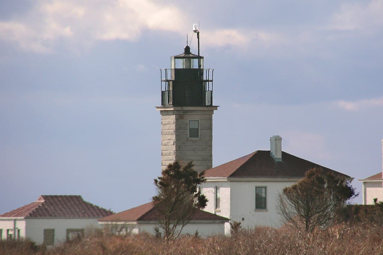 Beavertail Lighthouse, Rhode Island — destination view