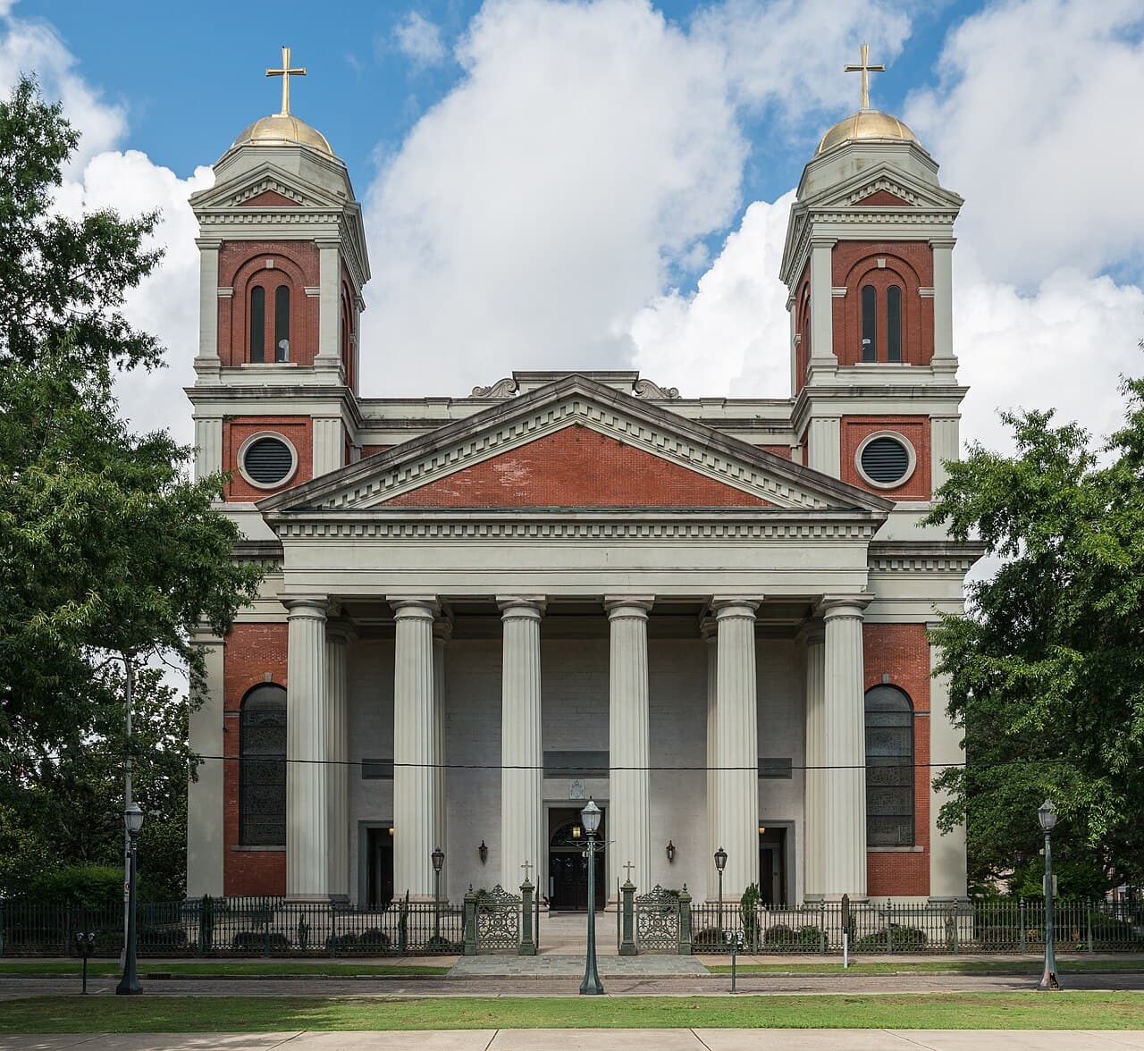 Mobile Historic Districts, Alabama — destination view