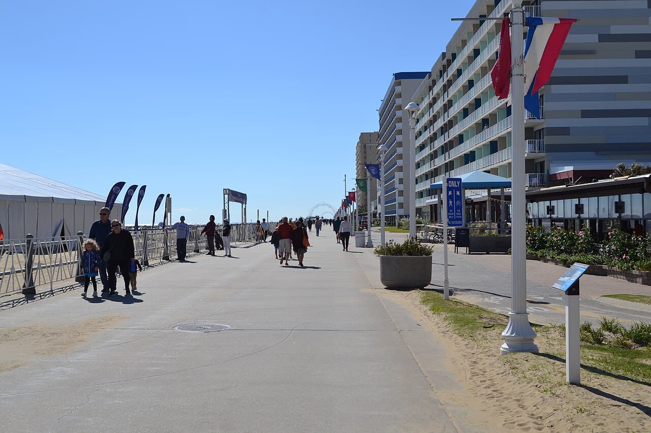 Virginia Beach Oceanfront, Virginia — destination view