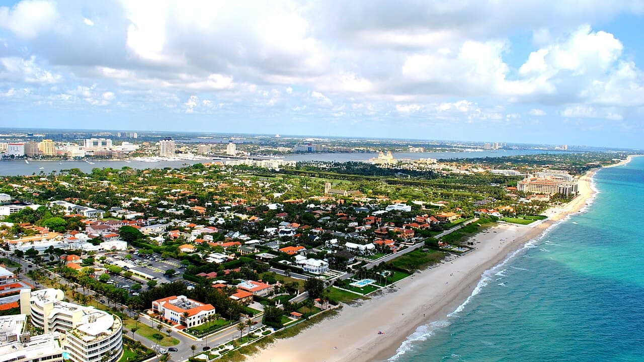Palm Beach, Florida — city view