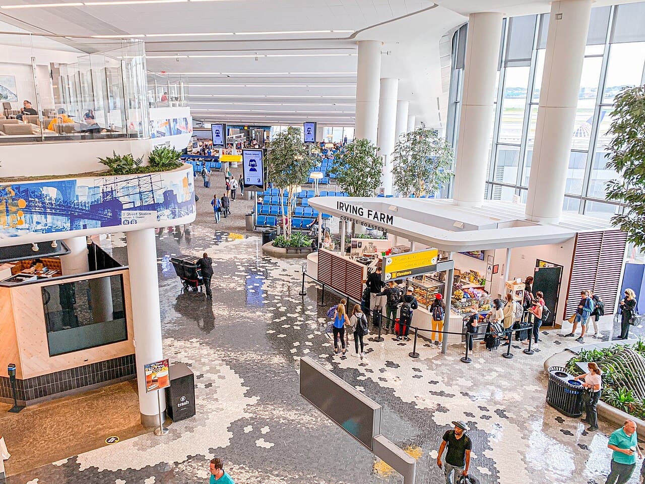 Airport facilities at LaGuardia Airport (LGA)