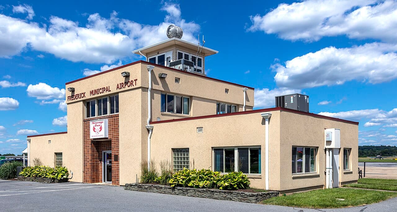 Airport facilities at Frederick Municipal Airport (FDK)