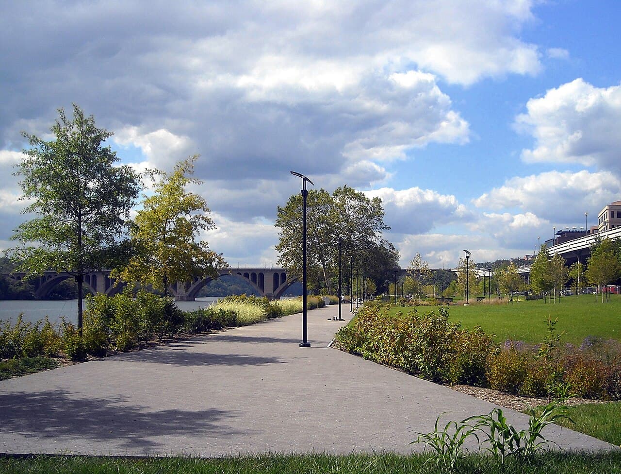 Georgetown Waterfront, Washington DC — destination view