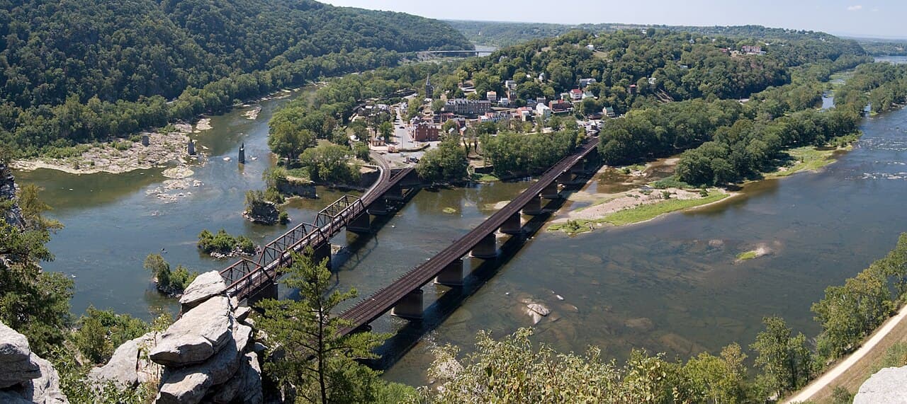 Harpers Ferry, West Virginia — destination view