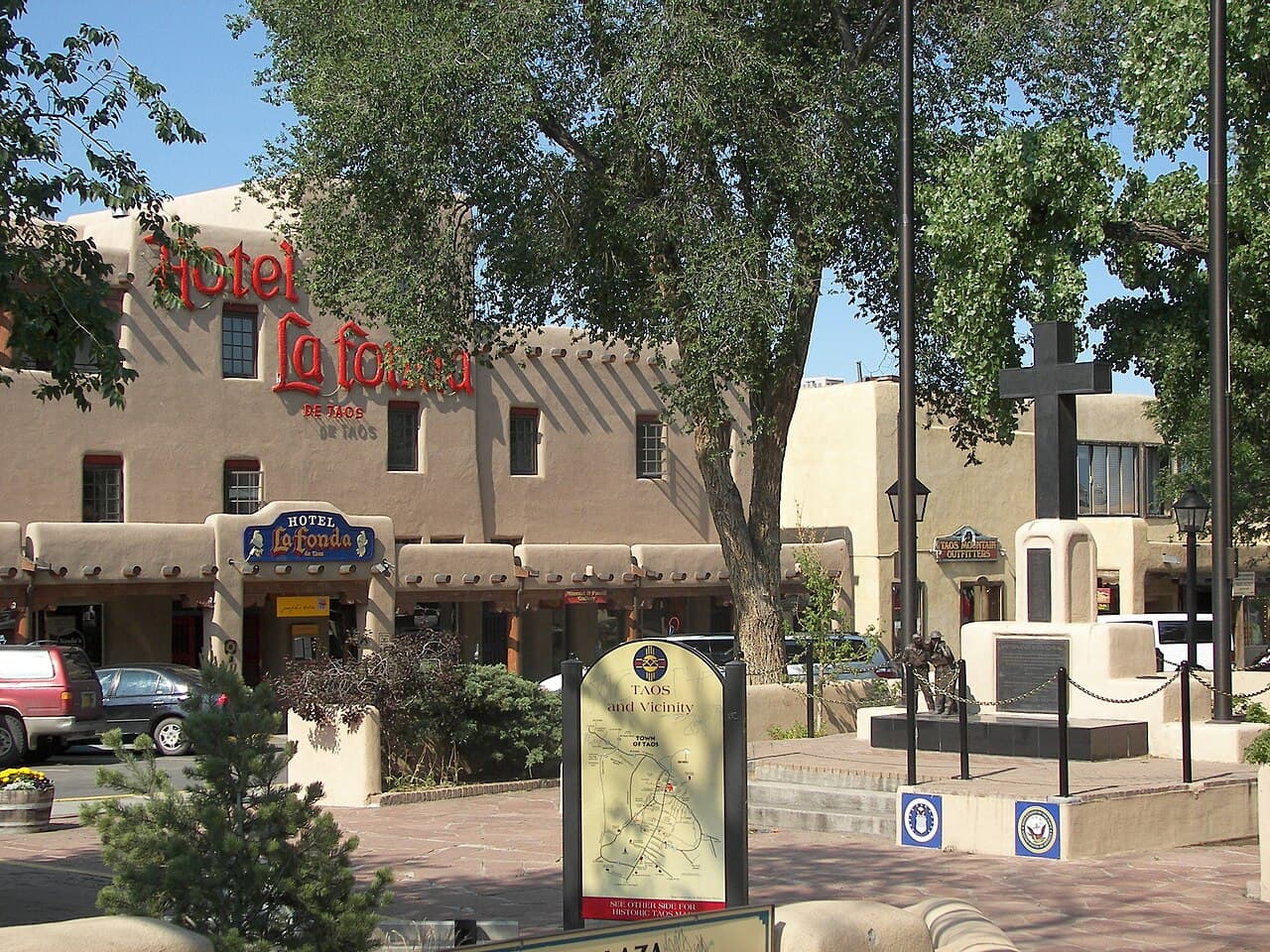 Taos, New Mexico — city view