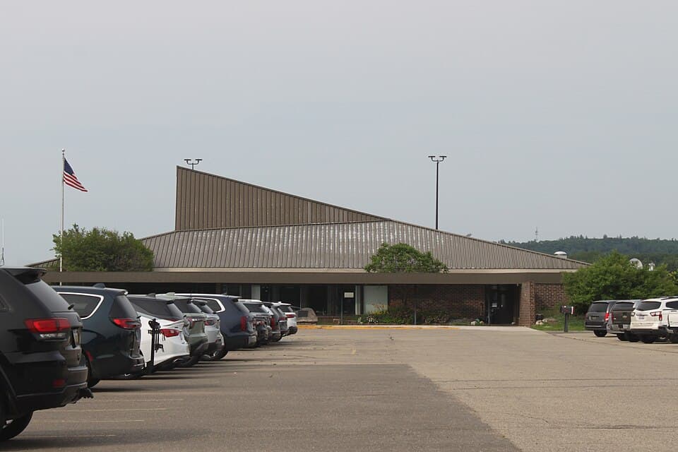 Ford Airport — airport photograph