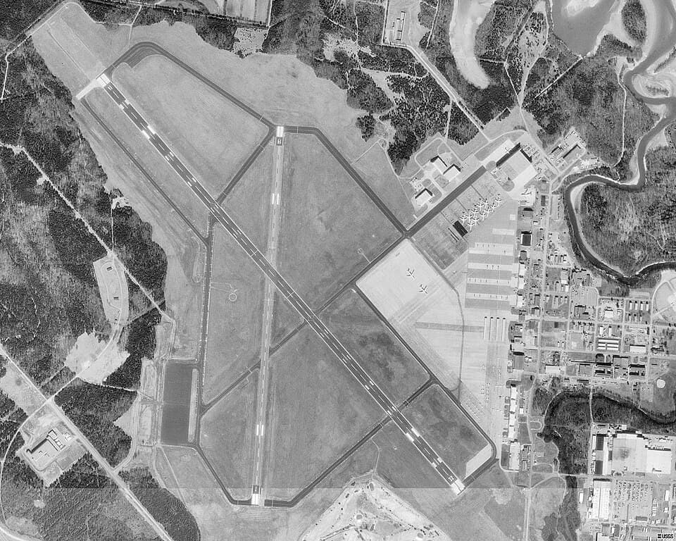 Smyrna Airport — airport photograph