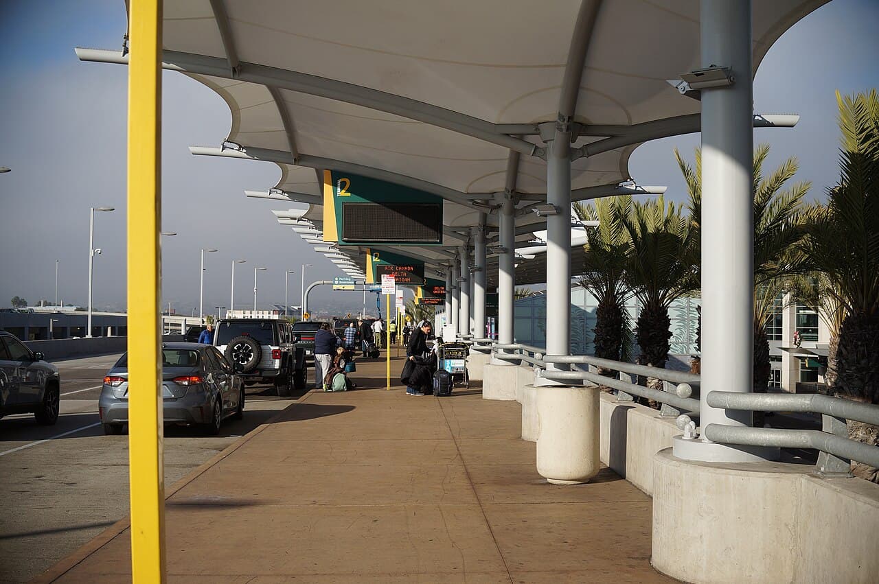 Airport facilities at San Diego International Airport (SAN)