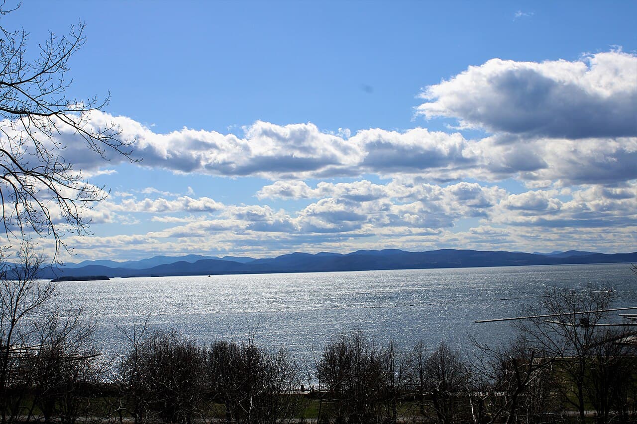 Burlington Waterfront, Vermont — destination view