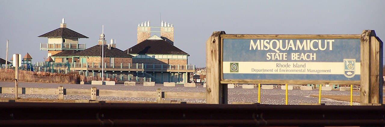 Misquamicut Beach, Rhode Island — destination view