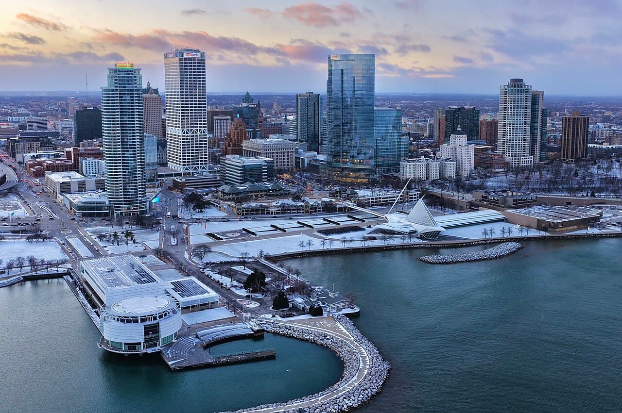 Milwaukee, Wisconsin — city view