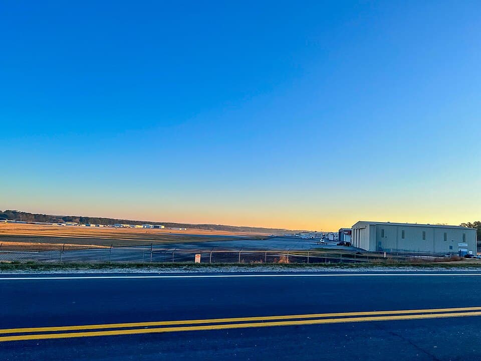 Gwinnett County Briscoe Field — airport photograph