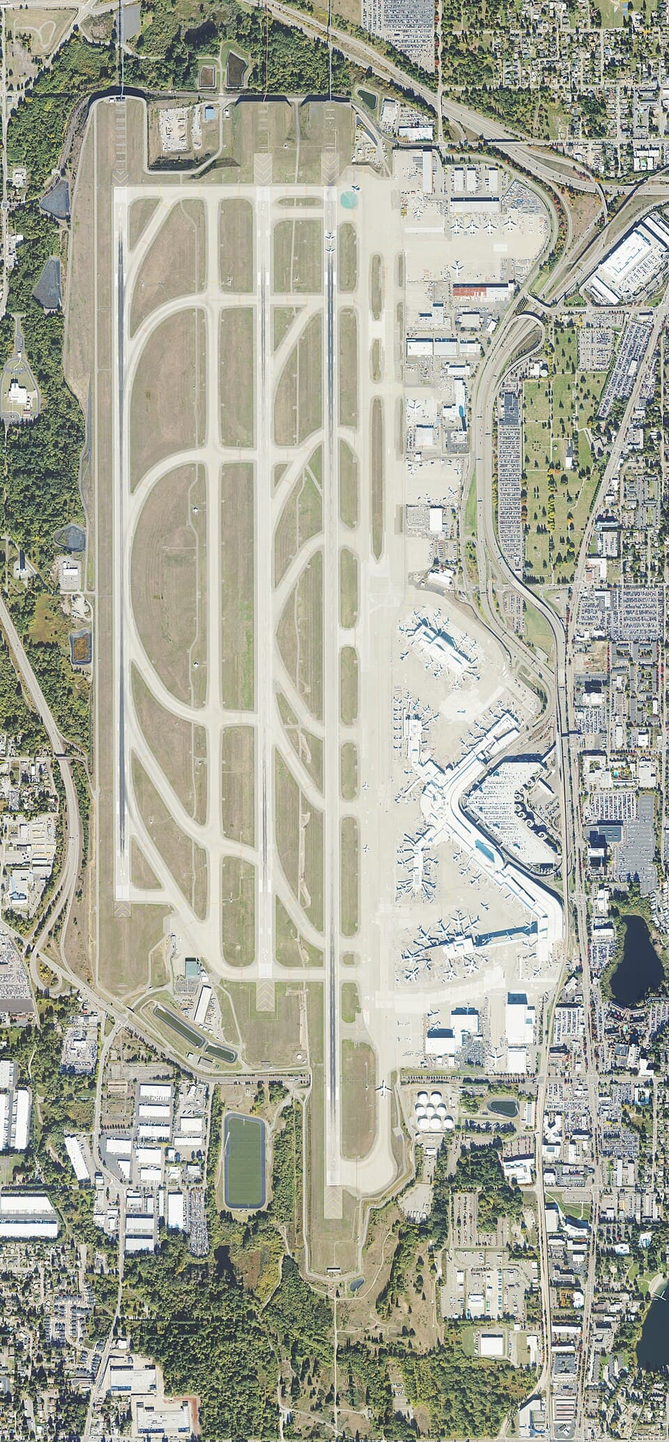 Seattle–Tacoma International Airport — airport photograph