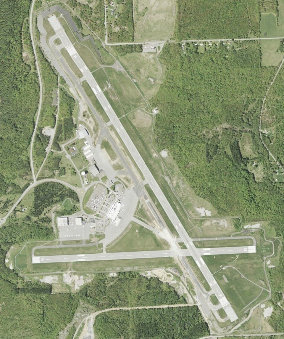 Greater Binghamton/Edwin A Link field — airport photograph