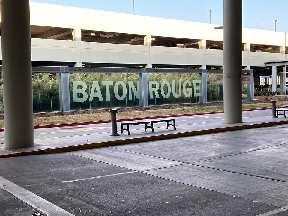 Baton Rouge Metropolitan Airport — airport photograph
