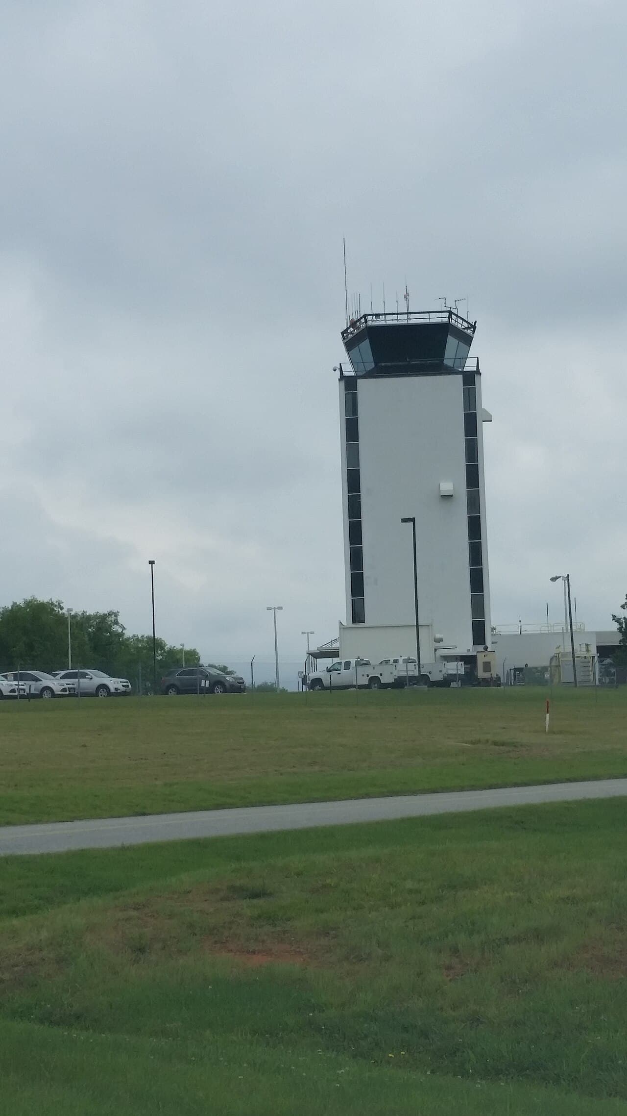 Airport facilities at Piedmont Triad International Airport (GSO)