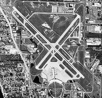 Sarasota Bradenton International Airport — airport photograph