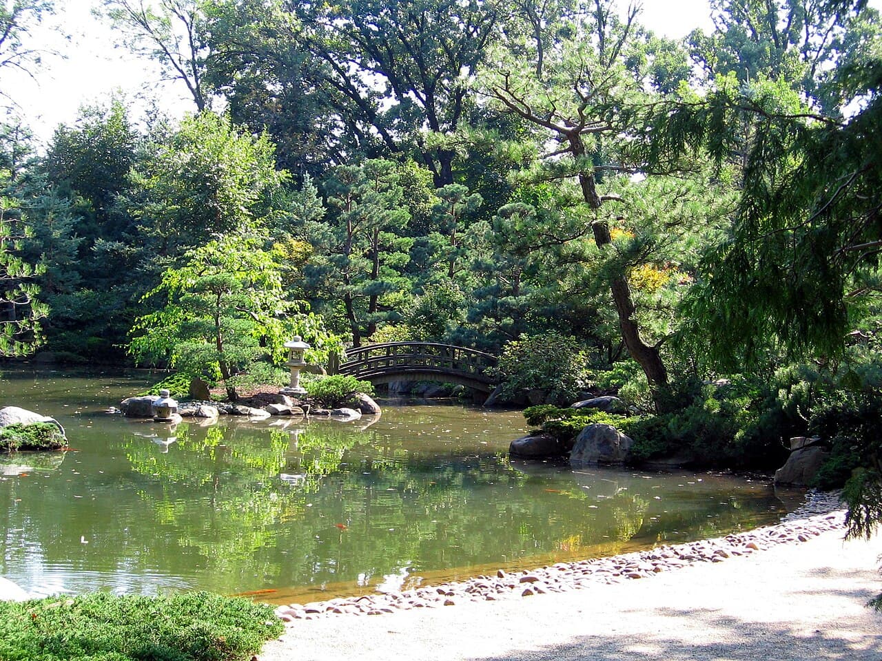 Anderson Japanese Gardens, Illinois — destination view