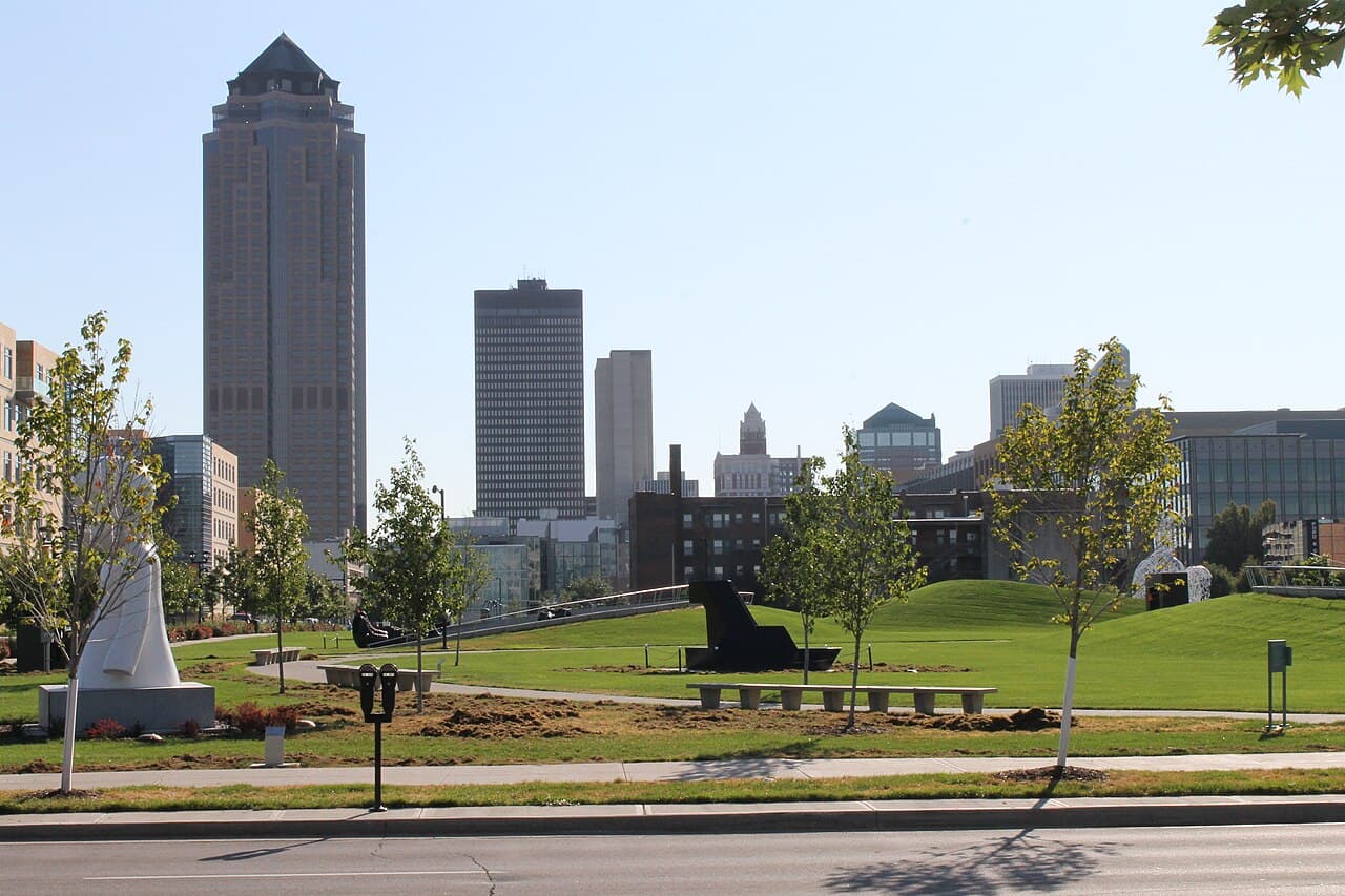 Pappajohn Sculpture Park, Iowa — destination view