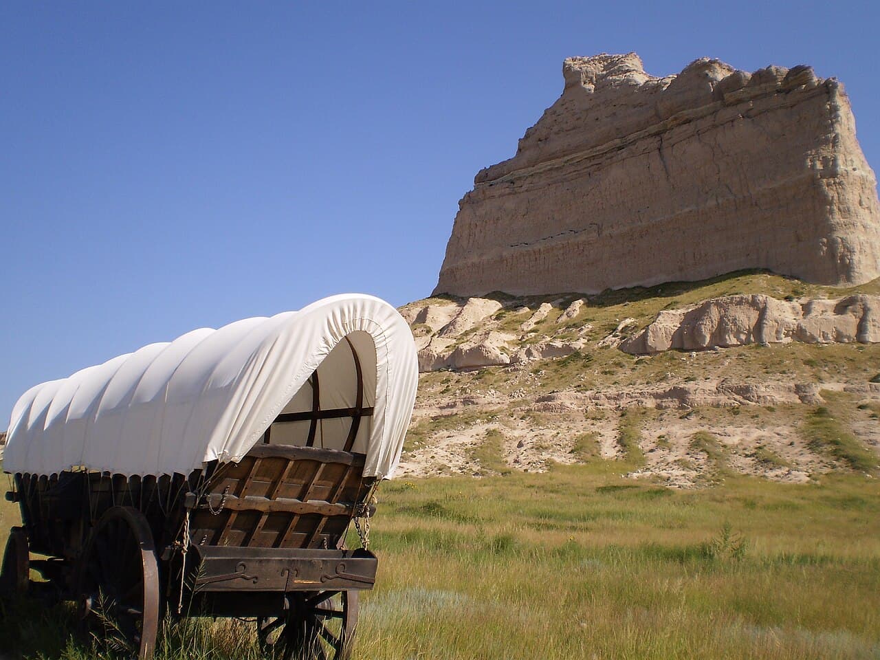 Scotts Bluff Gateway, Nebraska — destination view