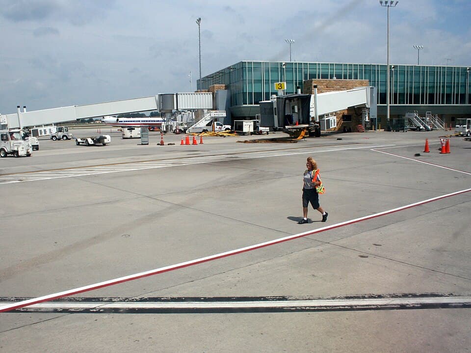 McGhee Tyson Airport — airport photograph