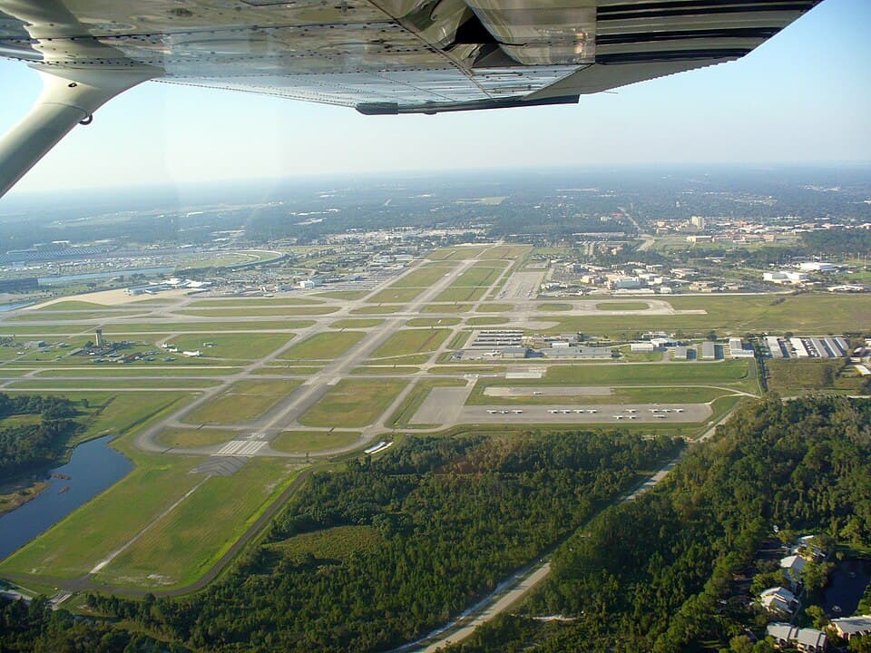 Daytona Beach International Airport — airport photograph