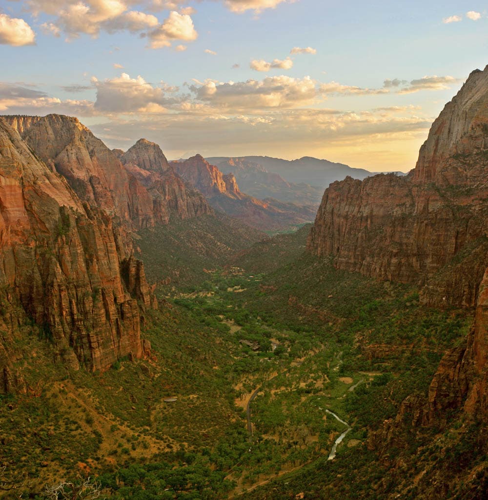 Zion National Park Gateway, Utah — destination view
