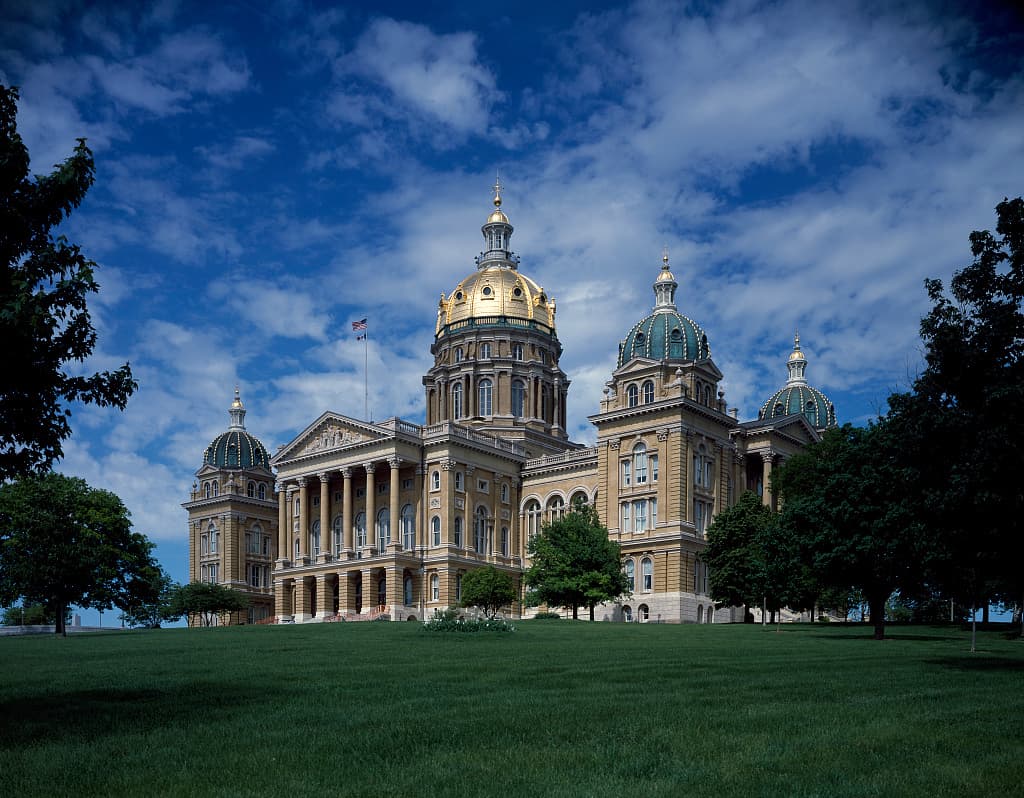 Iowa State Capitol, Iowa — destination view