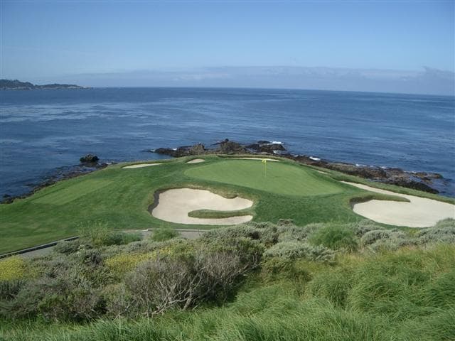 Pebble Beach, California — destination view