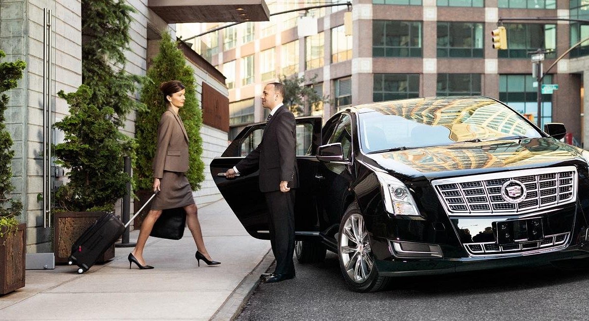 Executive Chauffeur Service image 3
