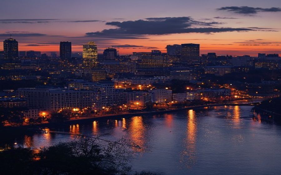 Richmond, VA limo and black car service
